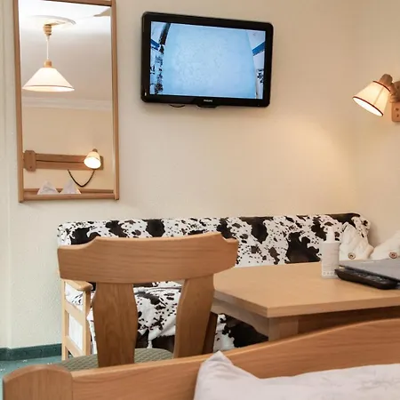 罗斯平特霍夫酒店 招待所 3*